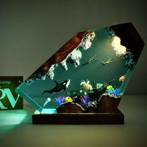 Diorama Ocean DEEP, Orca Whale and Diver Night Lights, Killer whale resin lamp, Epoxy Resin Table Lamp, Home Decoration, Valentine gift