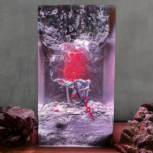 Fallen Knight Helmet Resin Lamp, Handmade game night Light gift, Unique Gift for Room Decor, Epoxy Lamp