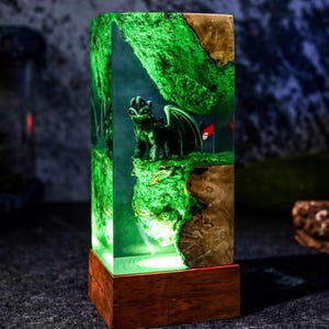 Tooth.less Dragon Night Light Dragon Lamp Lamp Modern Table Lamp Epoxy Resin Wood Rustic Handmade Httyd Night Lamp Personalized Gifts